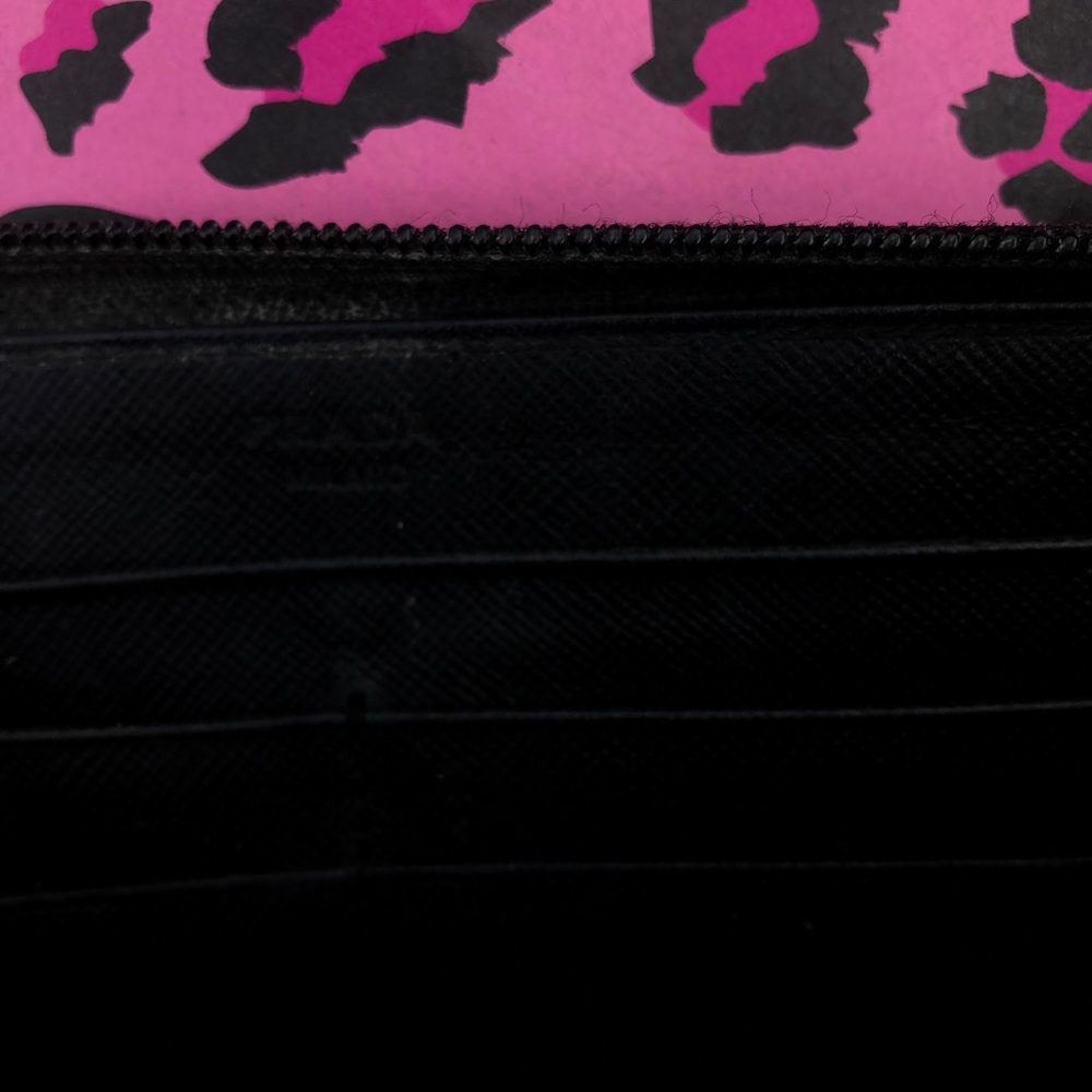 Auth Prada wallet - Picture 5 of 8